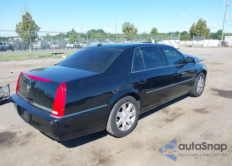 2007 Cadillac Dts V8 z USA, uszkodzony, nr VIN 1G6KD57YX7U164058